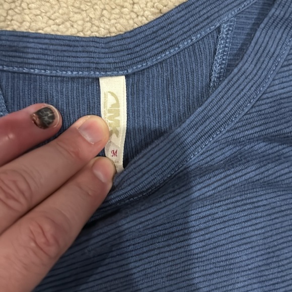 Mountain Khaki blue striped long sleeve women’s t-shirt size medium - Picture 3 of 5